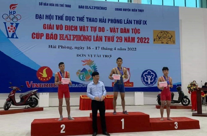 Giải vô địch vật tự do Thành phố cúp báo Hải Phòng lần thứ 29 năm 2022,  Huyện An lão giành 1 HCV, 1 HCB