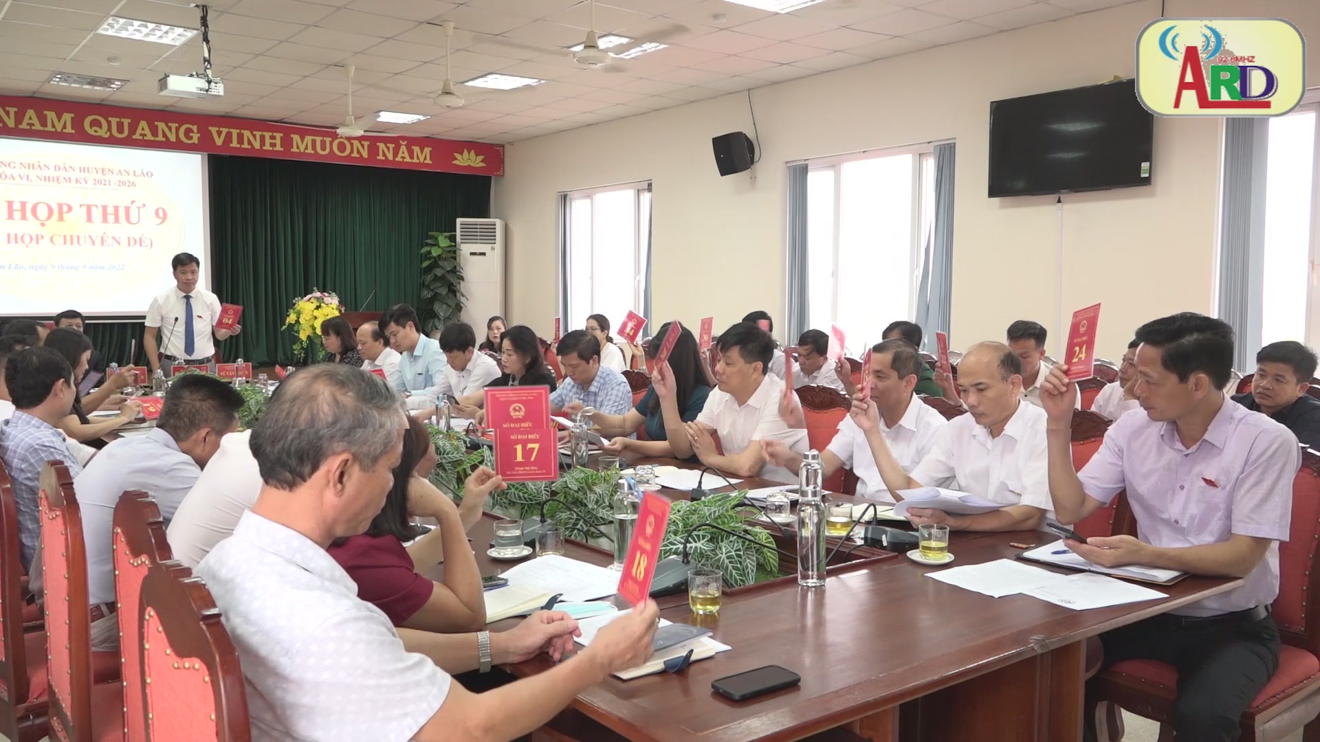 HĐND huyện khóa VI tổ chức kỳ họp thứ 9
